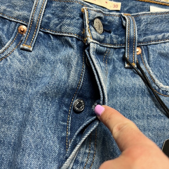 NWT High Rise Free People x Levi’s Wedgie Distressed Jeans- sz30 - Picture 4 of 10